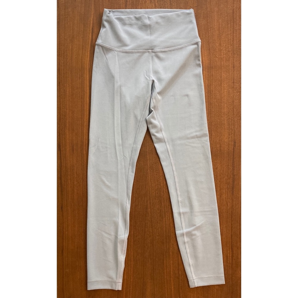 Chambray 25” Wunder Train Legging | Lululemon | Size 6 | Like New - Picture 4 of 10